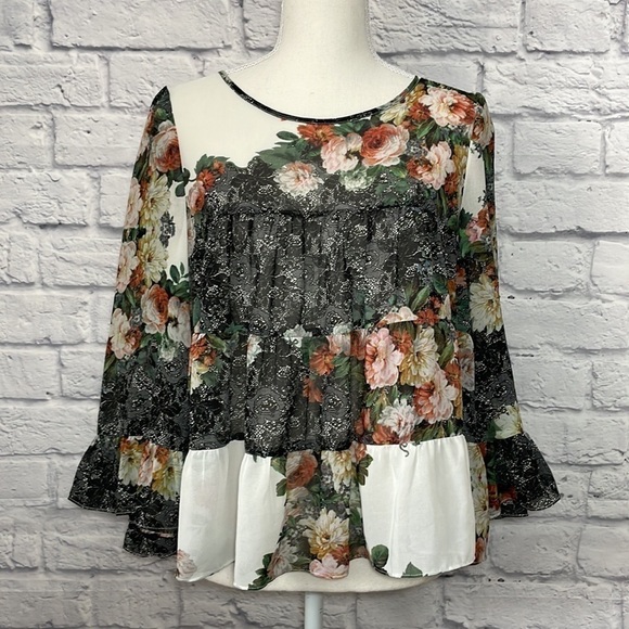 Darling Daphne Floral Print Sheer Top Size Small - Picture 3 of 14